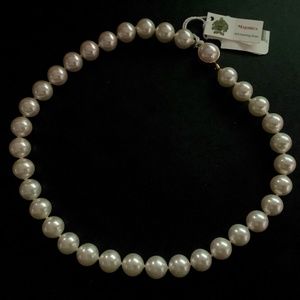 Pearl necklace